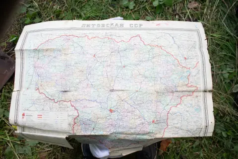 Полная карта Литовской ССР на улице
