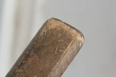 Скруглённый конец рукояти