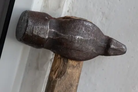 Головка молотка и рукоять