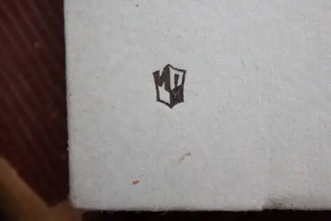 Знак издательства на светло-голубой обложке учебника