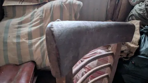 Old children wooden chair, фото 4