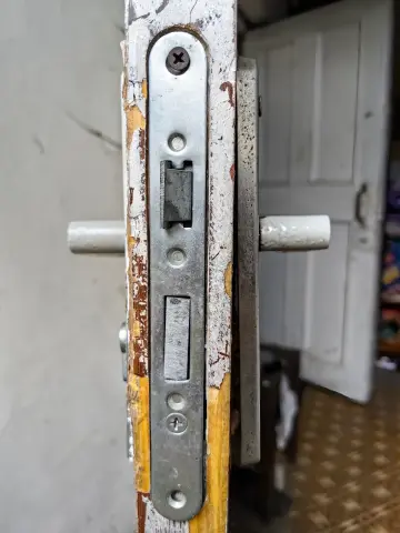 Old Wooden Door, фото 9