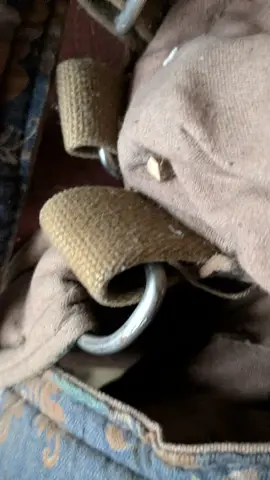 Old bag with belts, фото 3