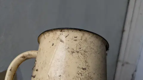 Old rusty cup, фото 5