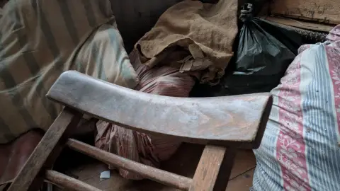 Old children wooden chair, фото 13