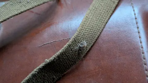 Old leather bag, фото 9