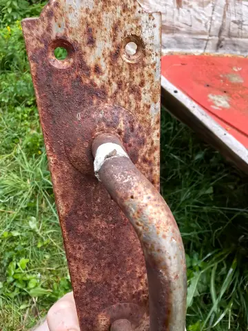 Rusty Handle, фото 1