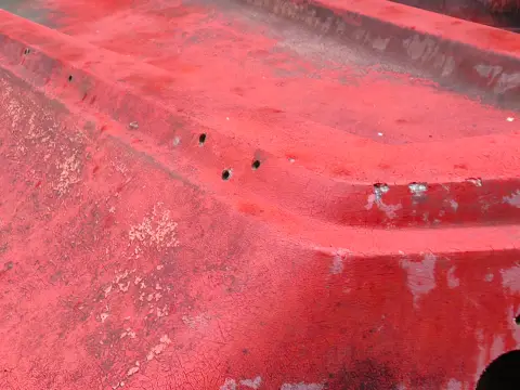 Old Painted Red Boat, фото 4